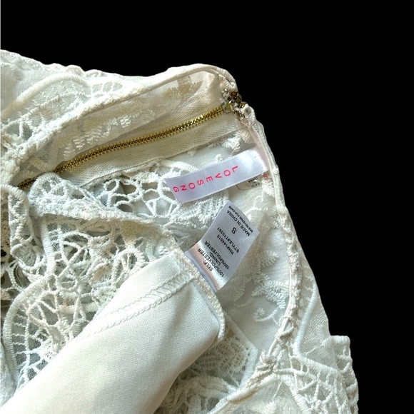 High quality zip up laced blouse - Picture 3 of 3